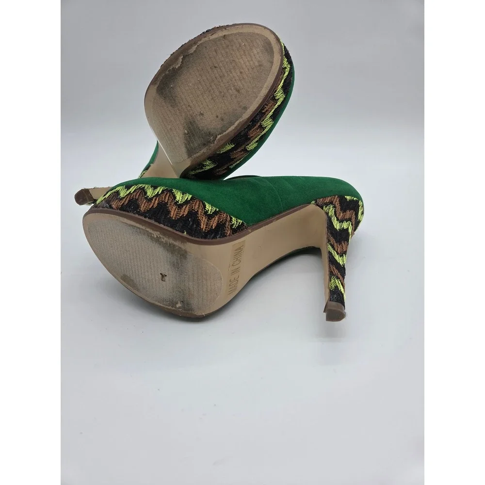 Modesta Mary Jane Platform Heels 6.5 Green Embroidered Zig Zag Womens‎ Pumps